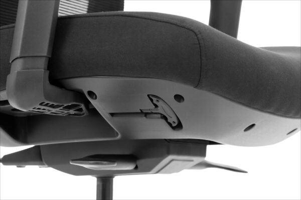 MetaMeb – MITTE mechanizm samoważący podłokietniki 4D – detail5 – zdjęcie 9